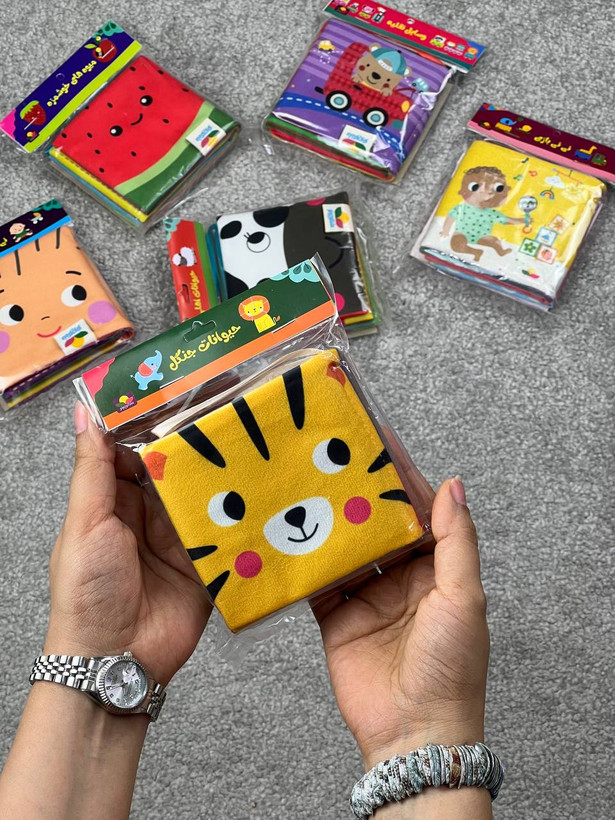 کتاب پارچه ای ماه کوچولو تک عددی